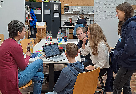 Teamwork beim Makeathon