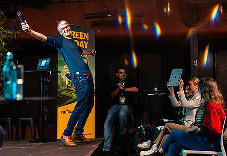 Robert Böker bei seinem Pitch auf dem Green AI Day 2024